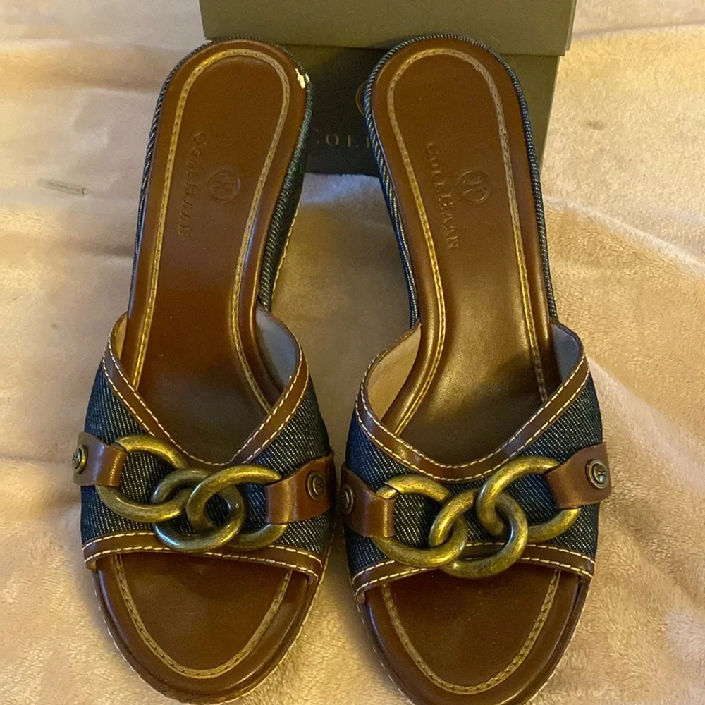 Denim and Leather Cole Haan wedge sandal - Picture 1 of 2